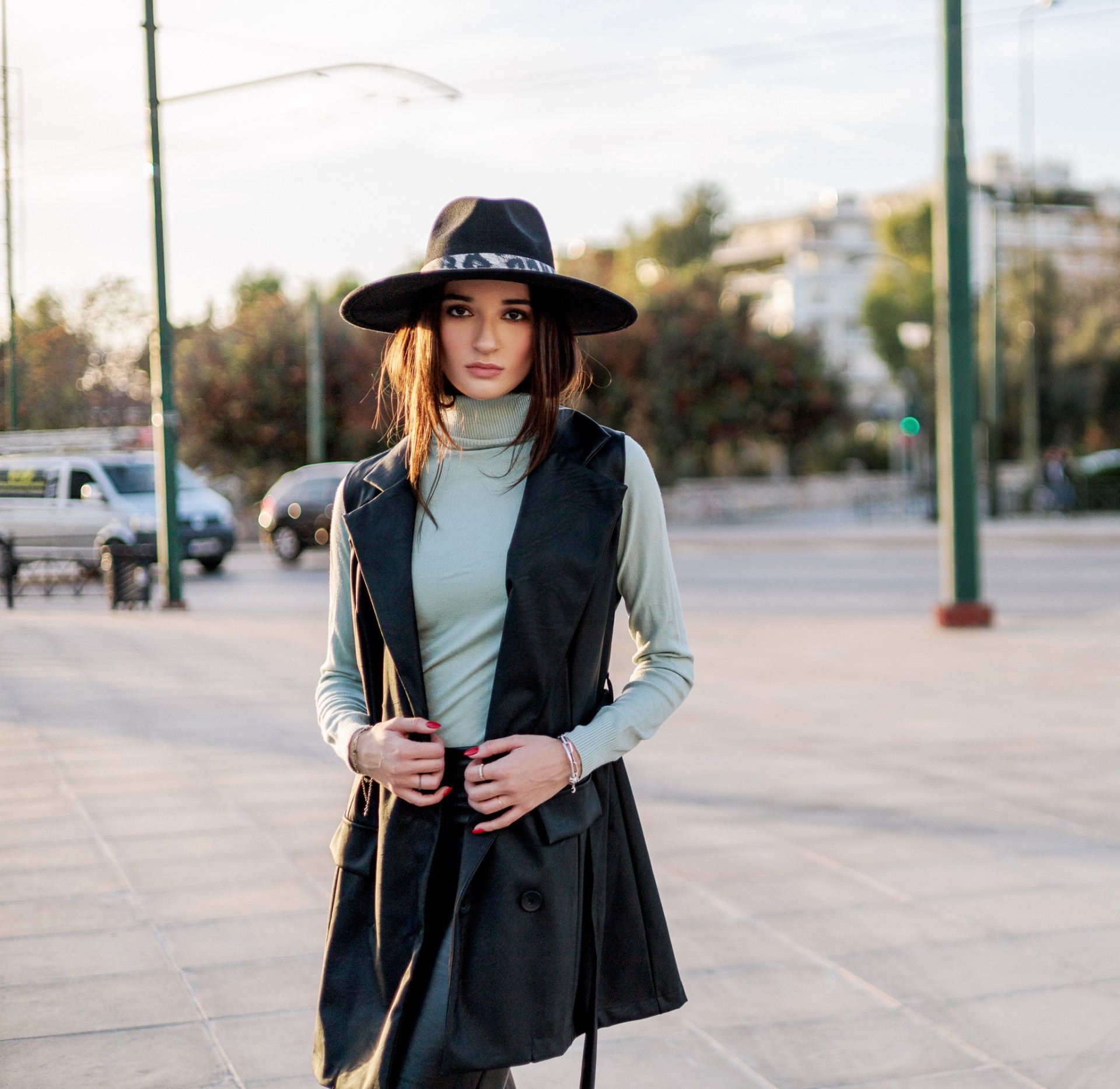 FEDORA HAT IN BLACK